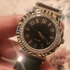 New Black and Silver Quartz Watch with Zebra Pattern